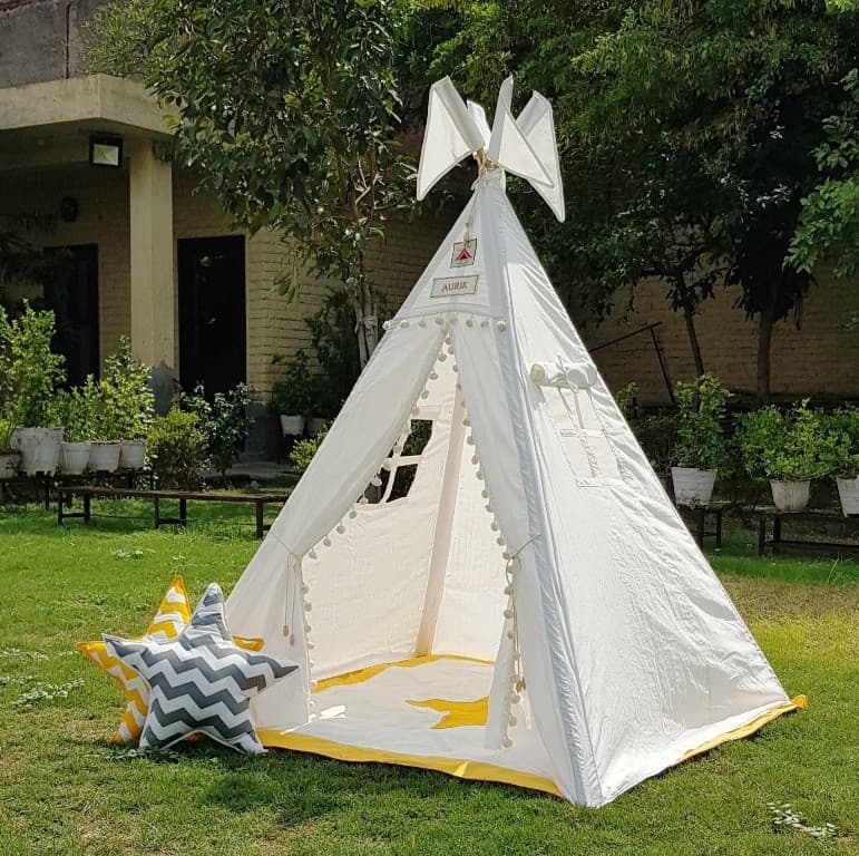 Snow White Teepee